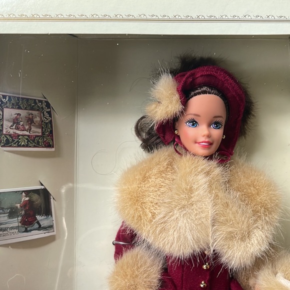 ✨Vintage Victorian Elegance Barbie Doll ~ 1994 ✨ - Picture 2 of 13